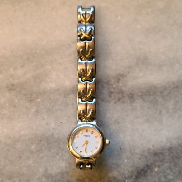 Caravelle Fashion Watch
